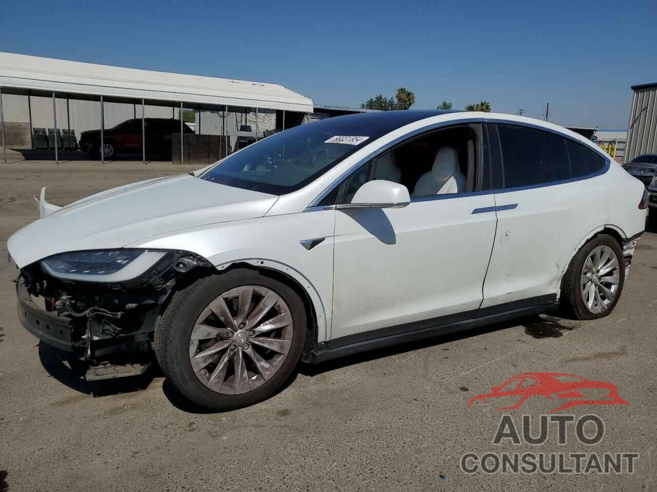 TESLA MODEL X 2018 - 5YJXCBE21JF142811