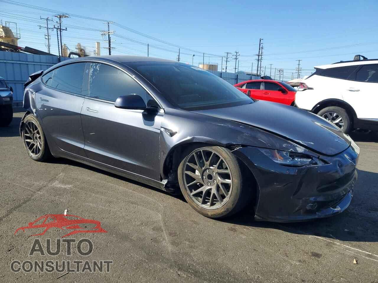 TESLA MODEL 3 2025 - 5YJ3E1EA8SF940301