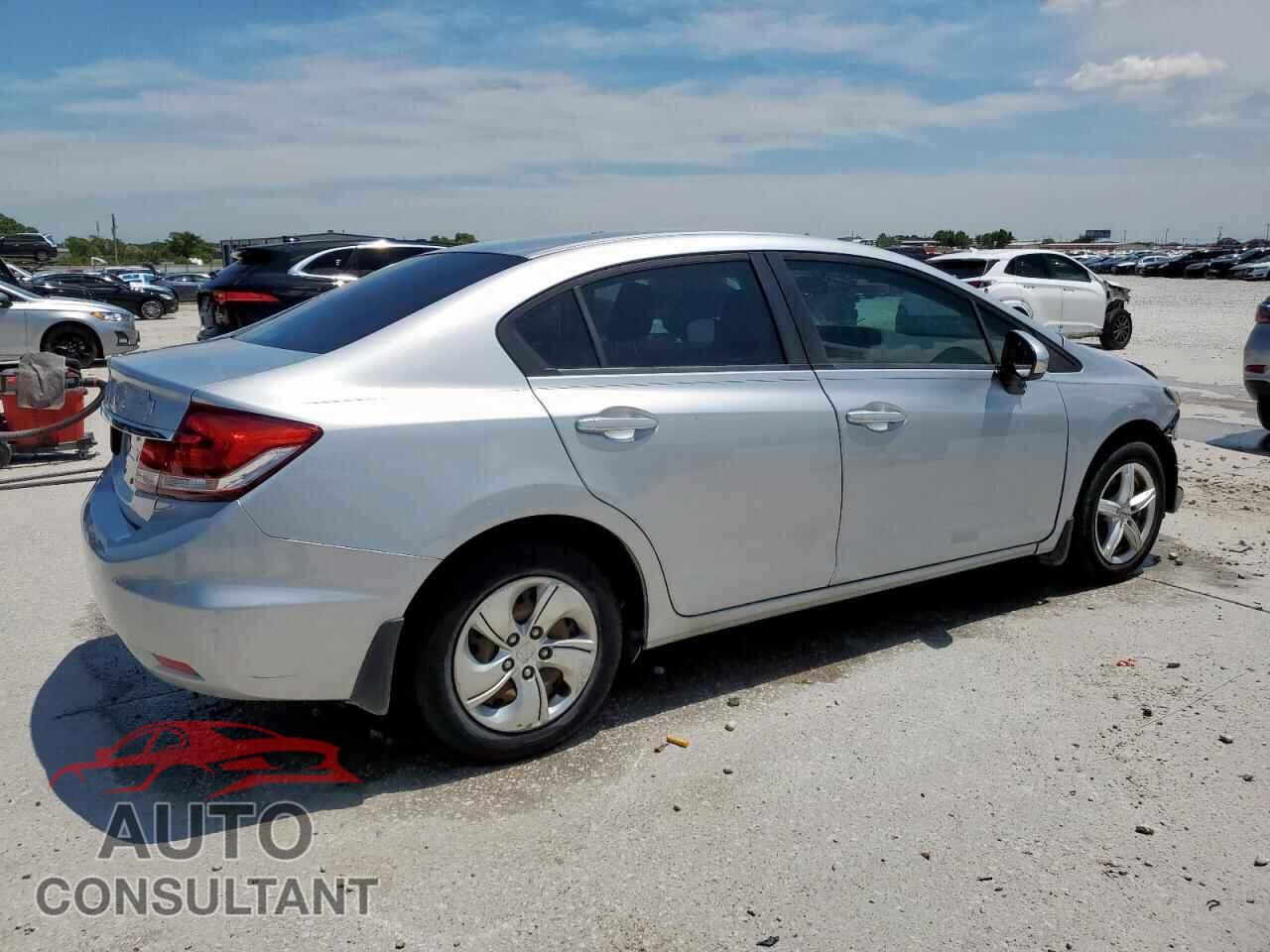 HONDA CIVIC 2015 - 2HGFB2F55FH527086