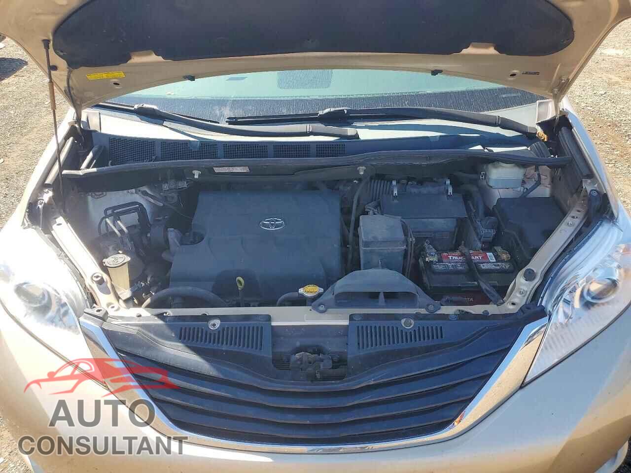 TOYOTA SIENNA 2013 - 5TDKK3DC8DS373265