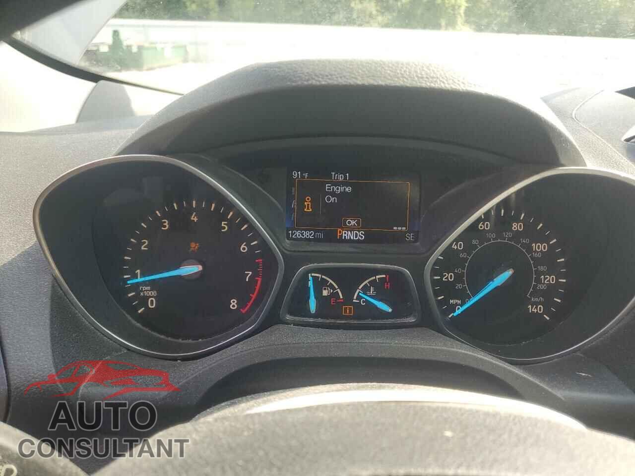 FORD ESCAPE 2017 - 1FMCU0F70HUC45287
