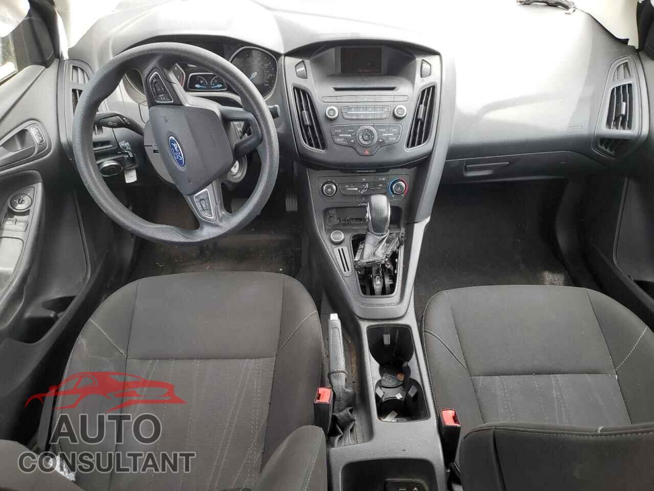 FORD FOCUS 2017 - 1FADP3E21HL244670