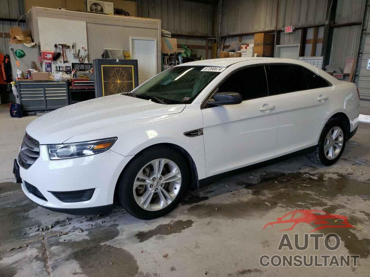 FORD TAURUS 2017 - 1FAHP2D81HG130372