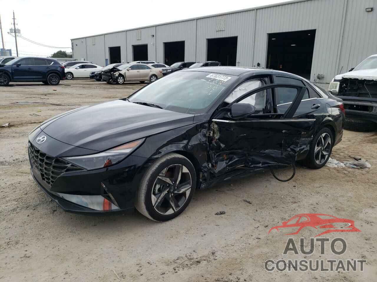 HYUNDAI ELANTRA 2023 - KMHLP4AG7PU429307