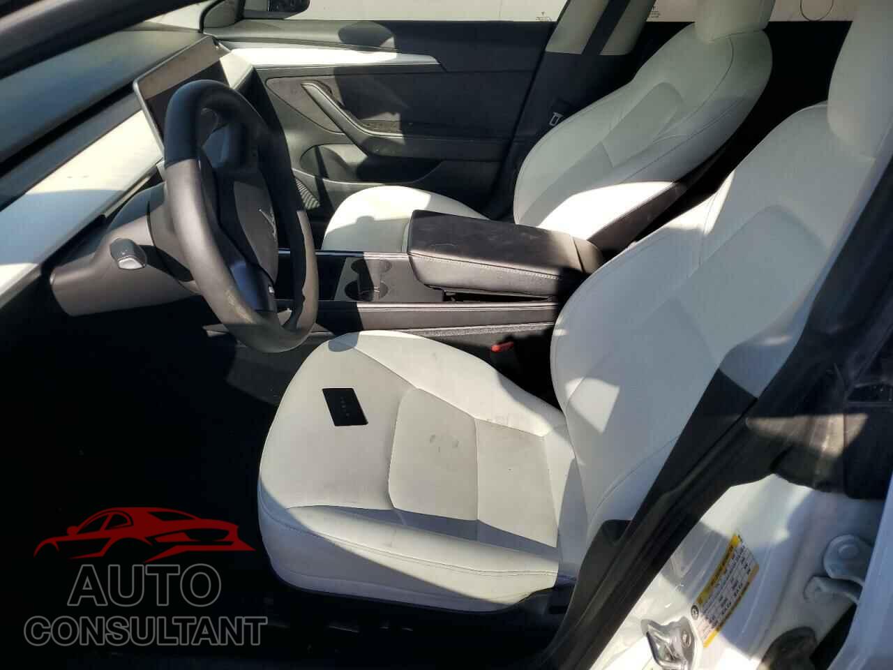TESLA MODEL 3 2021 - 5YJ3E1EA1MF091521