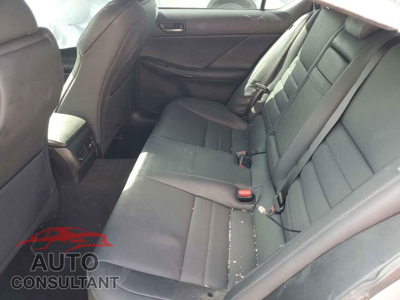 LEXUS IS 2021 - JTHGZ1B20M5044581