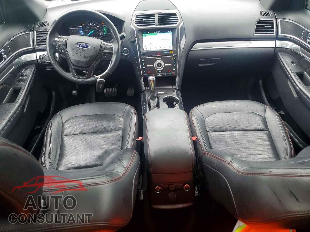 FORD EXPLORER 2018 - 1FM5K8GT7JGA01424