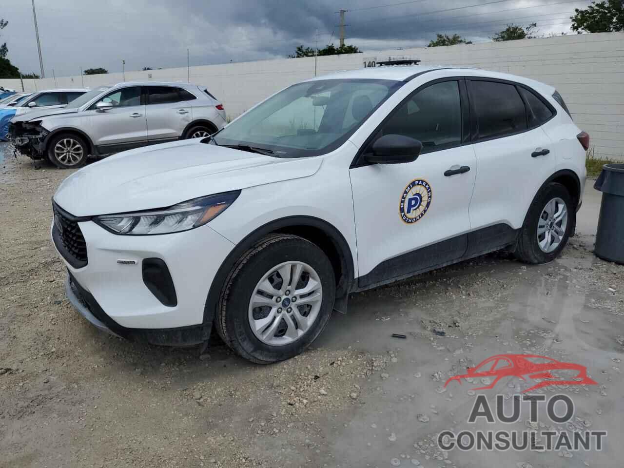 FORD ESCAPE 2023 - 1FMCU0FN3PUA00514