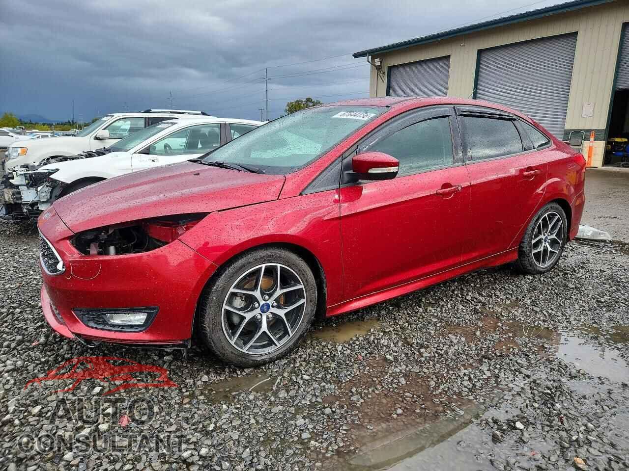 FORD FOCUS 2015 - 1FADP3F2XFL369713