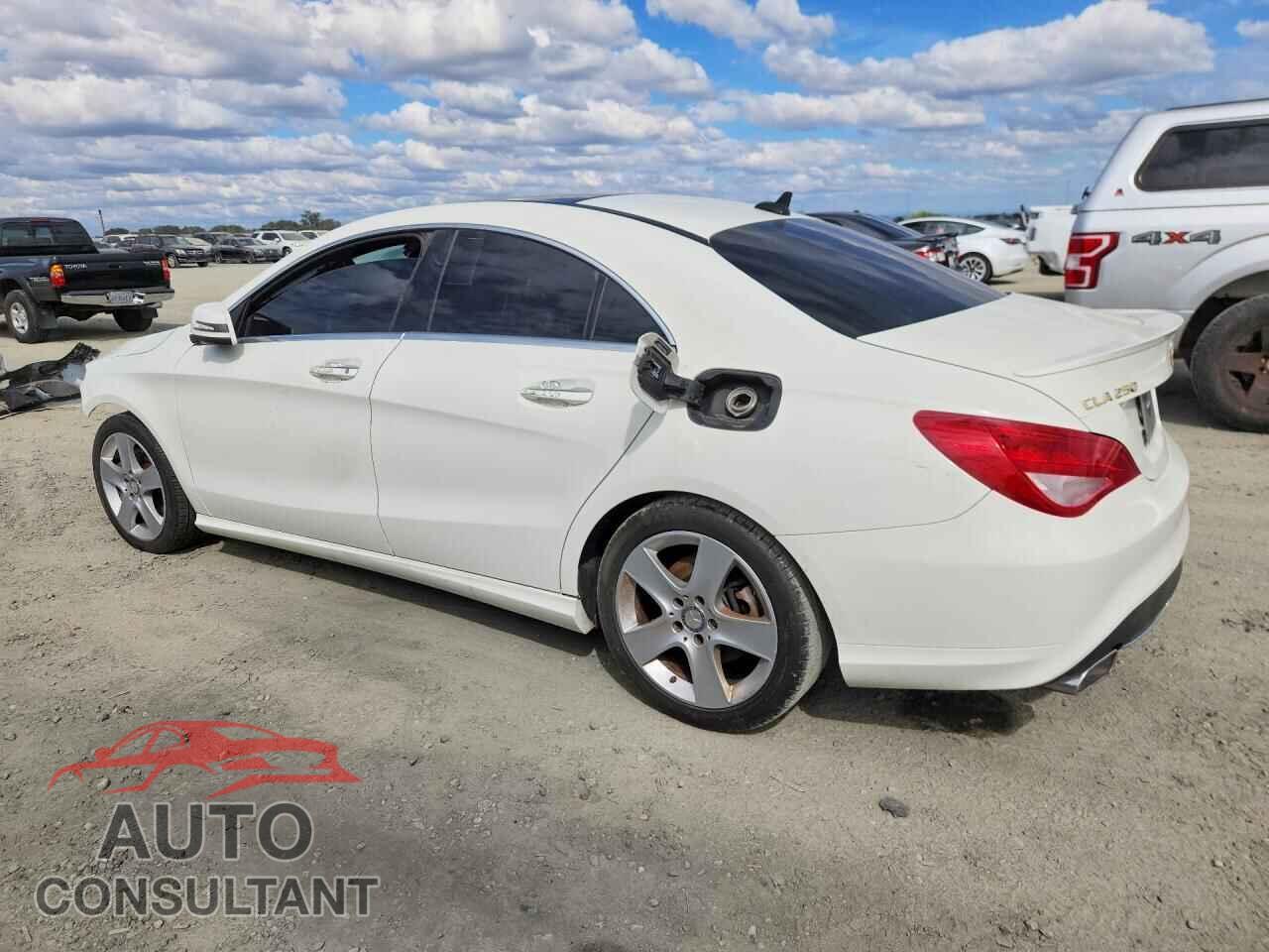 MERCEDES-BENZ CLA-CLASS 2015 - WDDSJ4EB1FN262425