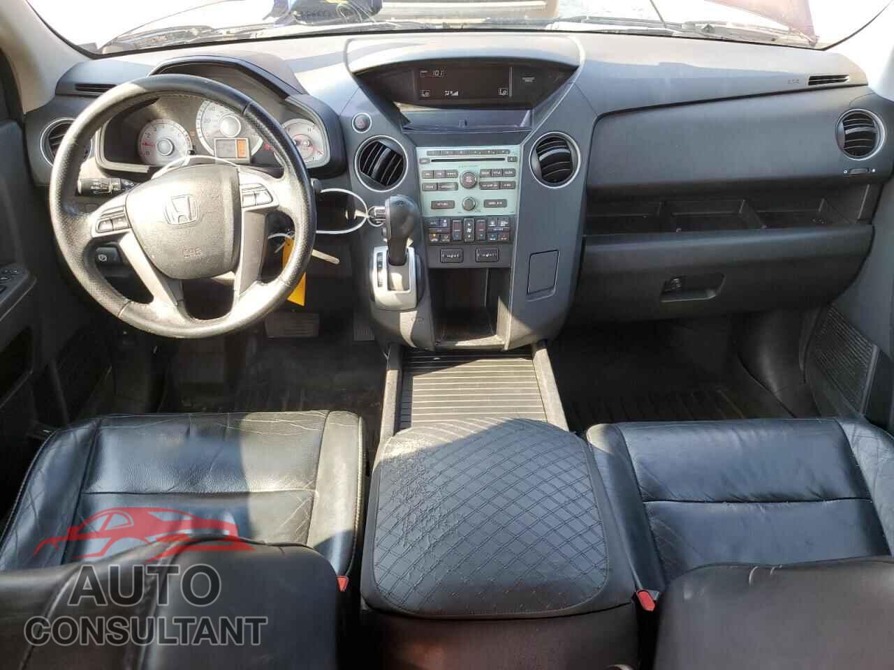 HONDA PILOT 2011 - 5FNYF4H54BB047318