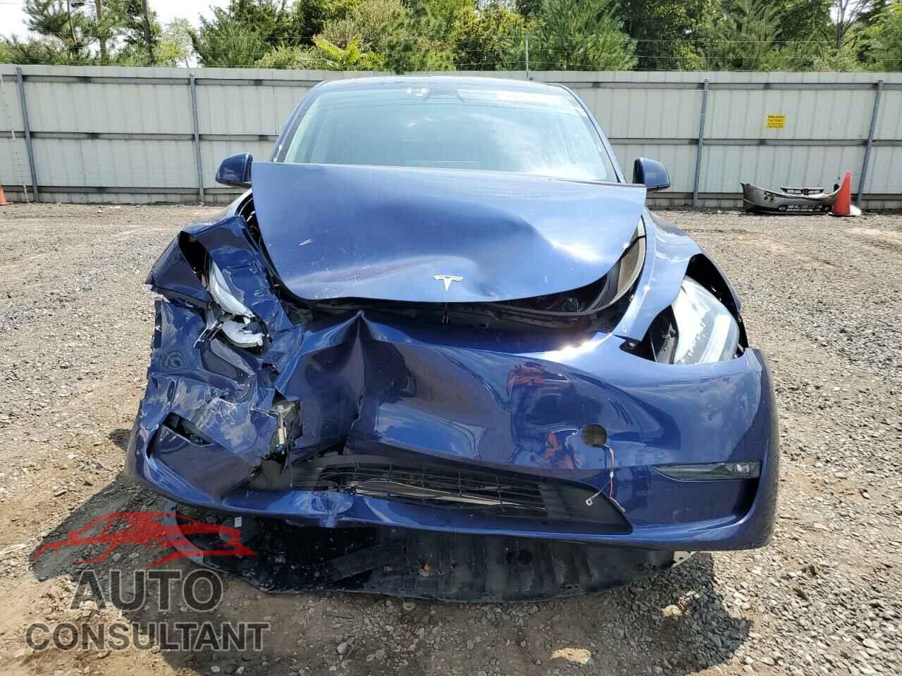 TESLA MODEL Y 2023 - 7SAYGAEEXPF616120