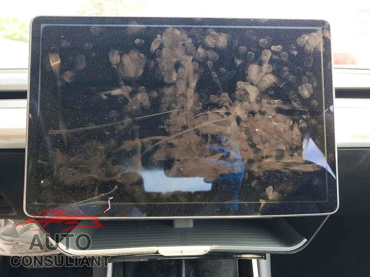 TESLA MODEL 3 2019 - 5YJ3E1EB8KF211675