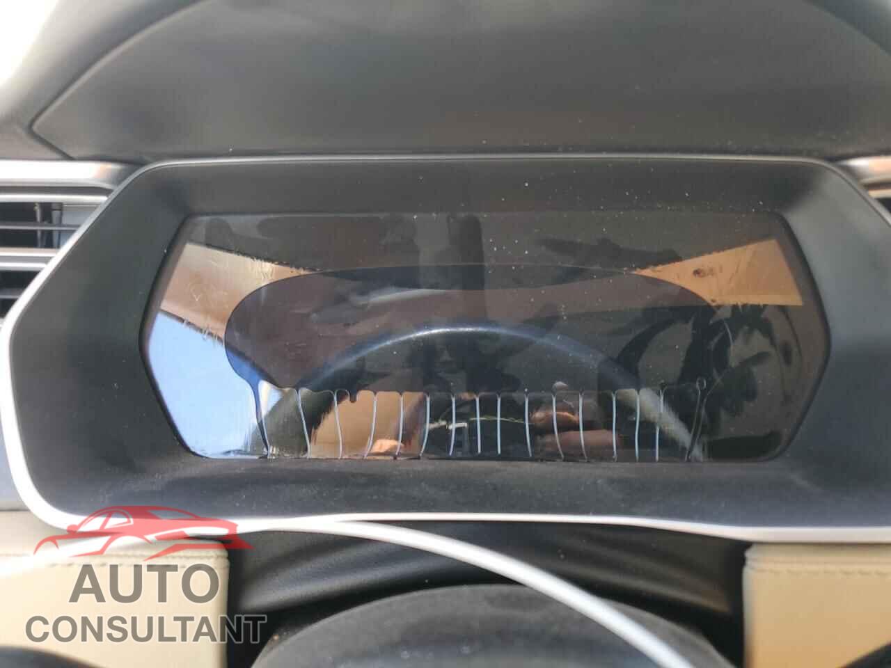 TESLA MODEL S 2015 - 5YJSA1S24FF086174