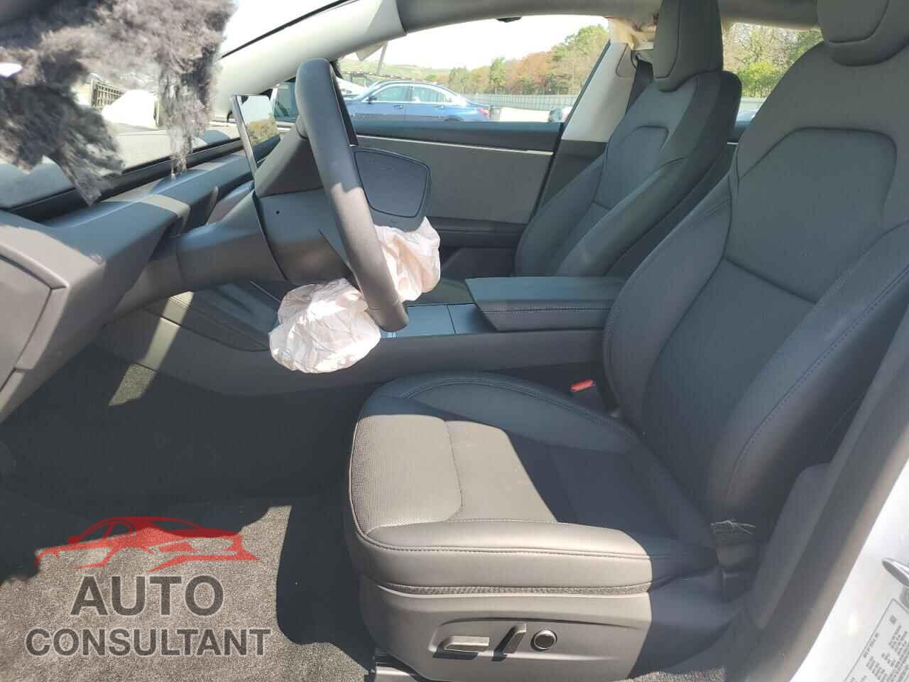 TESLA MODEL 3 2025 - 5YJ3E1EA9SF041401
