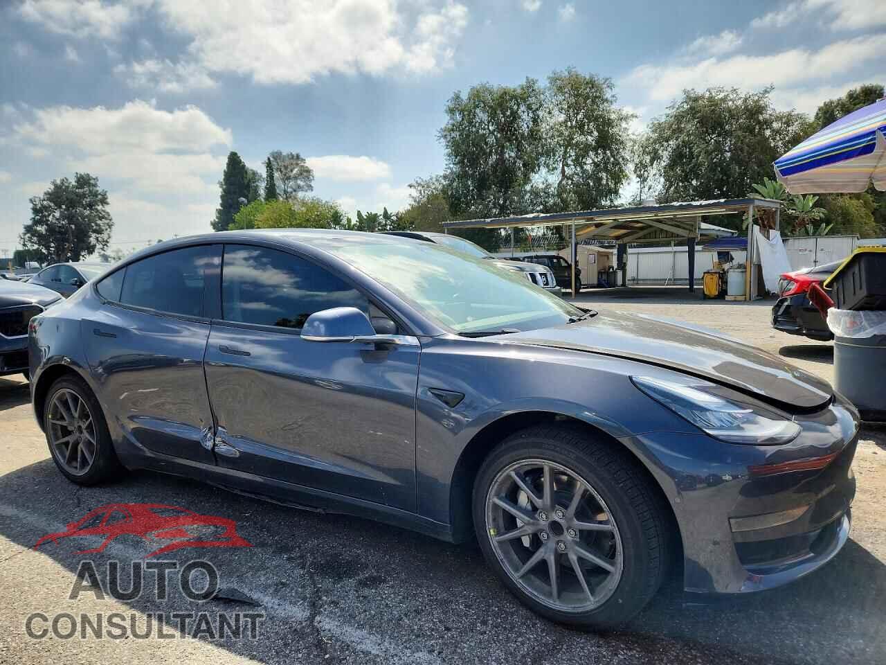 TESLA MODEL 3 2020 - 5YJ3E1EA8LF705107
