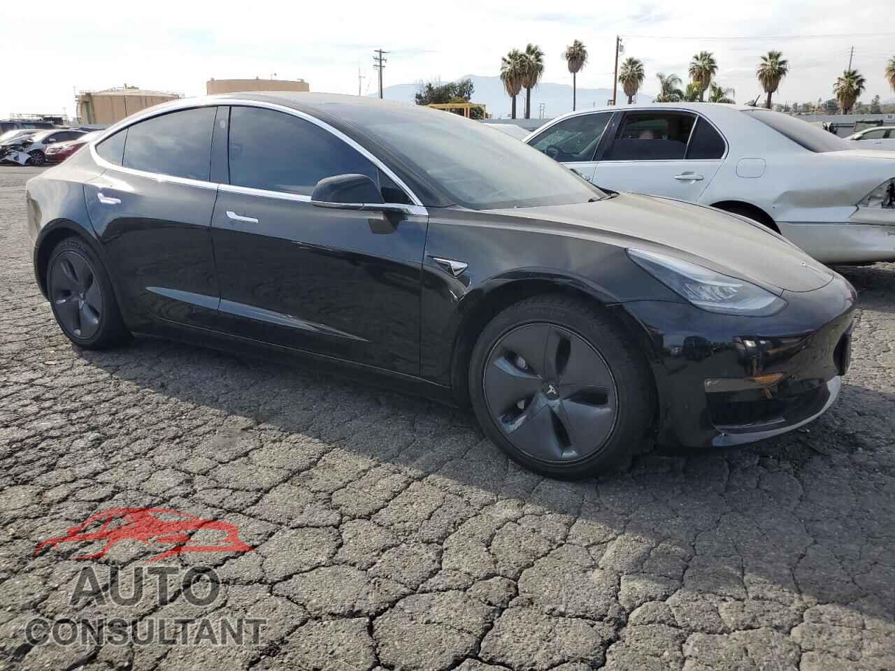 TESLA MODEL 3 2020 - 5YJ3E1EBXLF744659