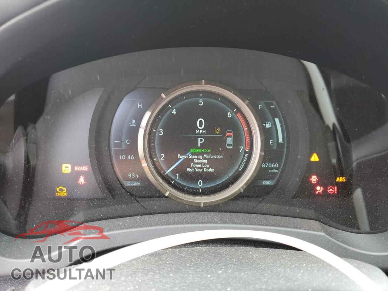 LEXUS IS 2017 - JTHBA1D25H5050767
