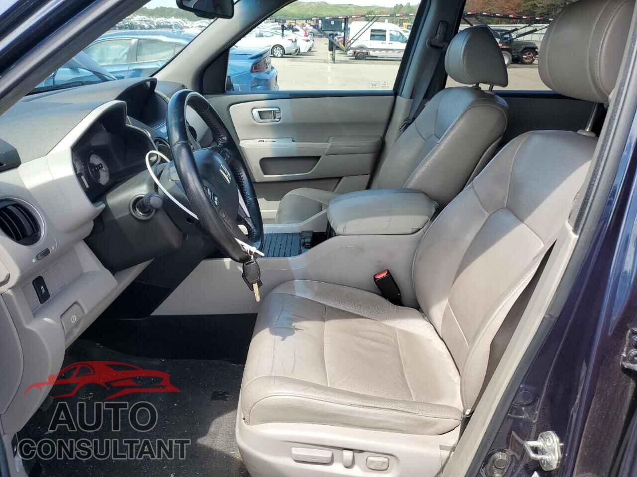 HONDA PILOT 2012 - 5FNYF4H58CB007910