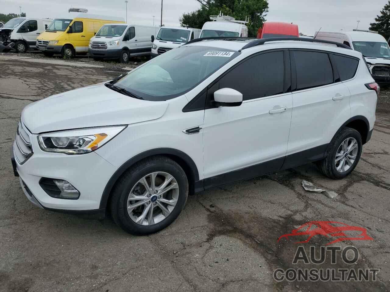 FORD ESCAPE 2018 - 1FMCU9HD0JUD12032