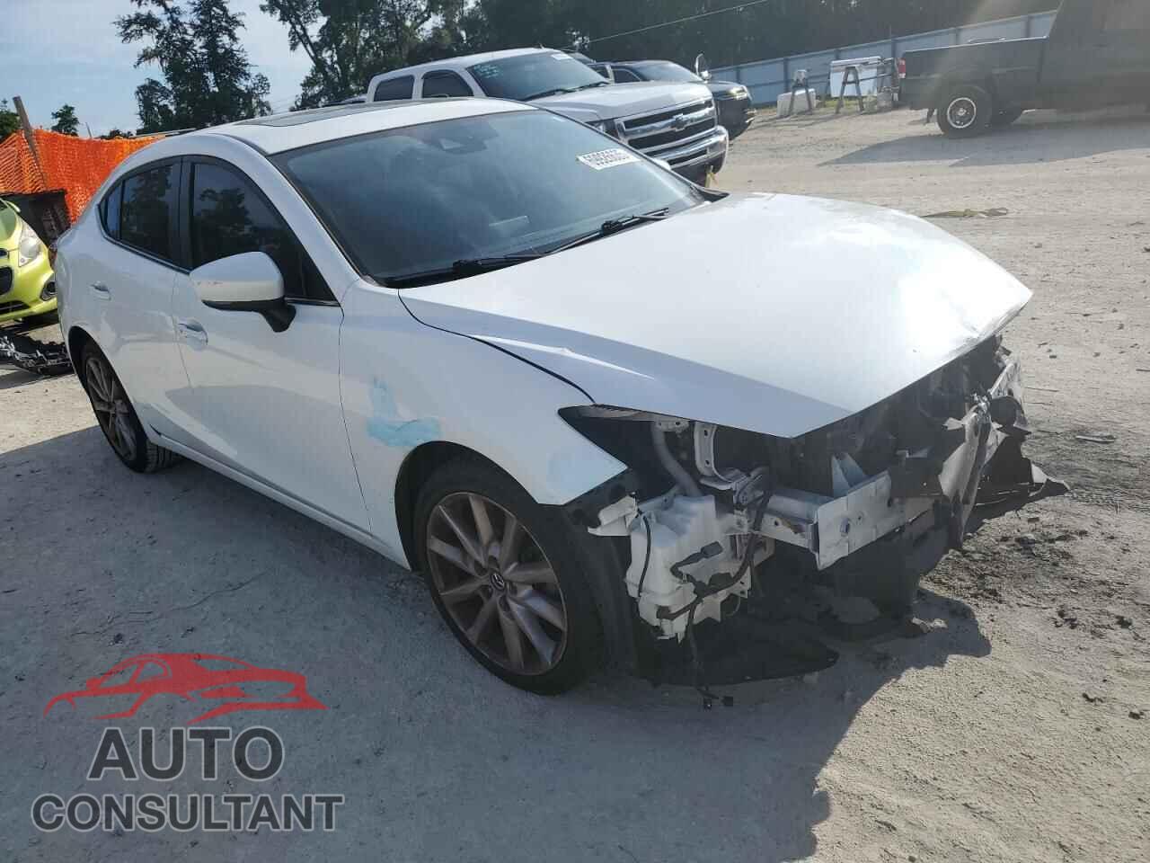 MAZDA 3 2017 - 3MZBN1V77HM132166