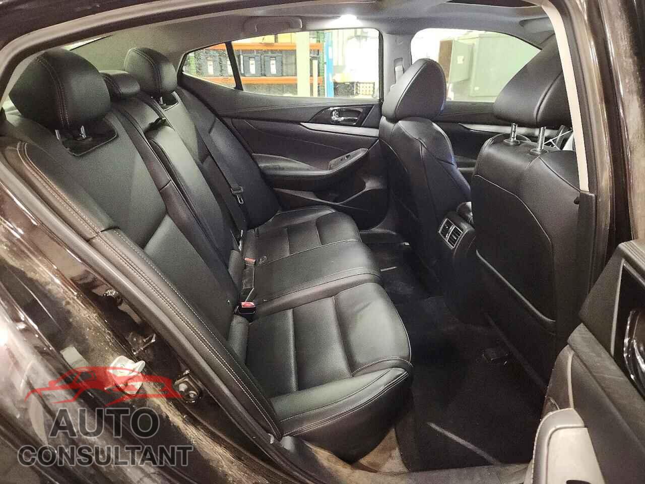 NISSAN MAXIMA 2016 - 1N4AA6AP1GC904695