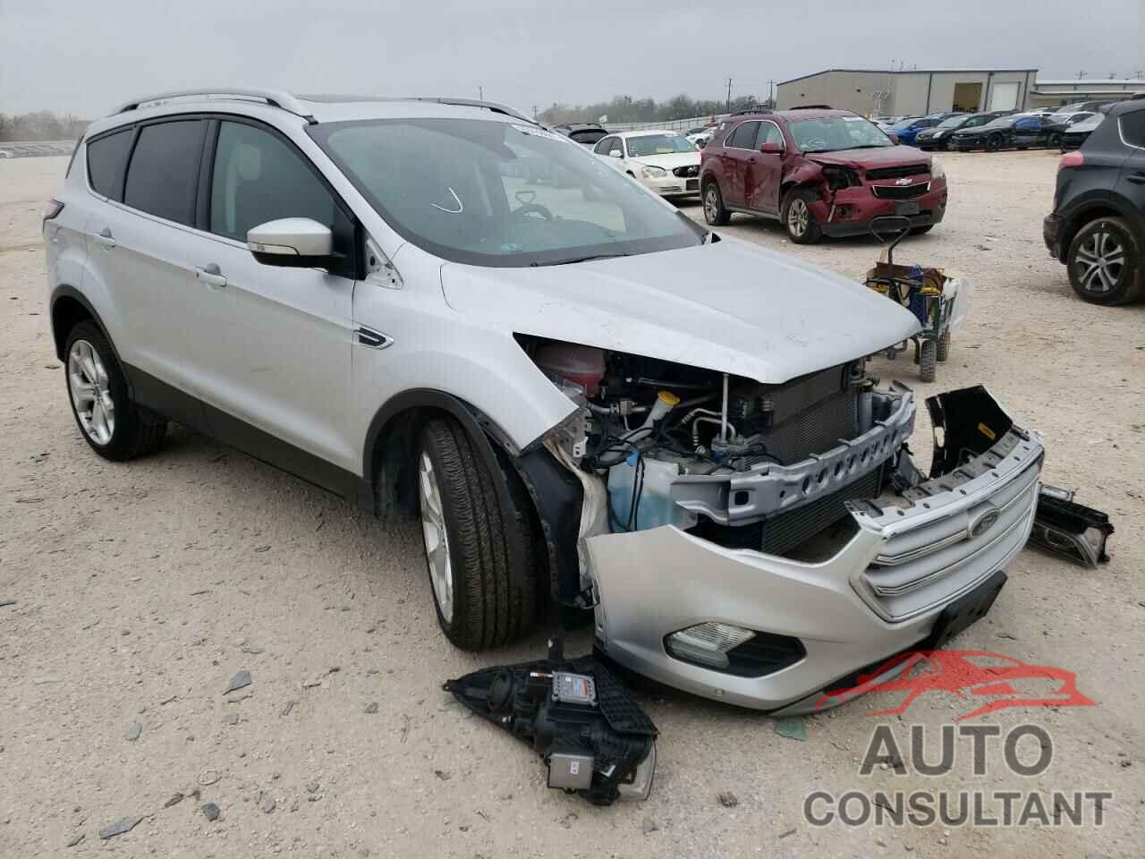 FORD ESCAPE 2018 - 1FMCU9J9XJUC59071