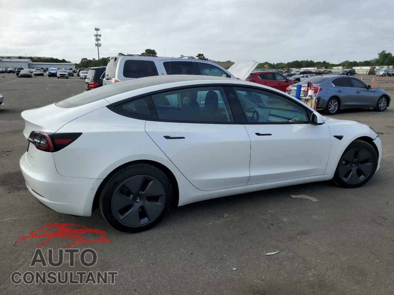 TESLA MODEL 3 2022 - 5YJ3E1EB3NF164477