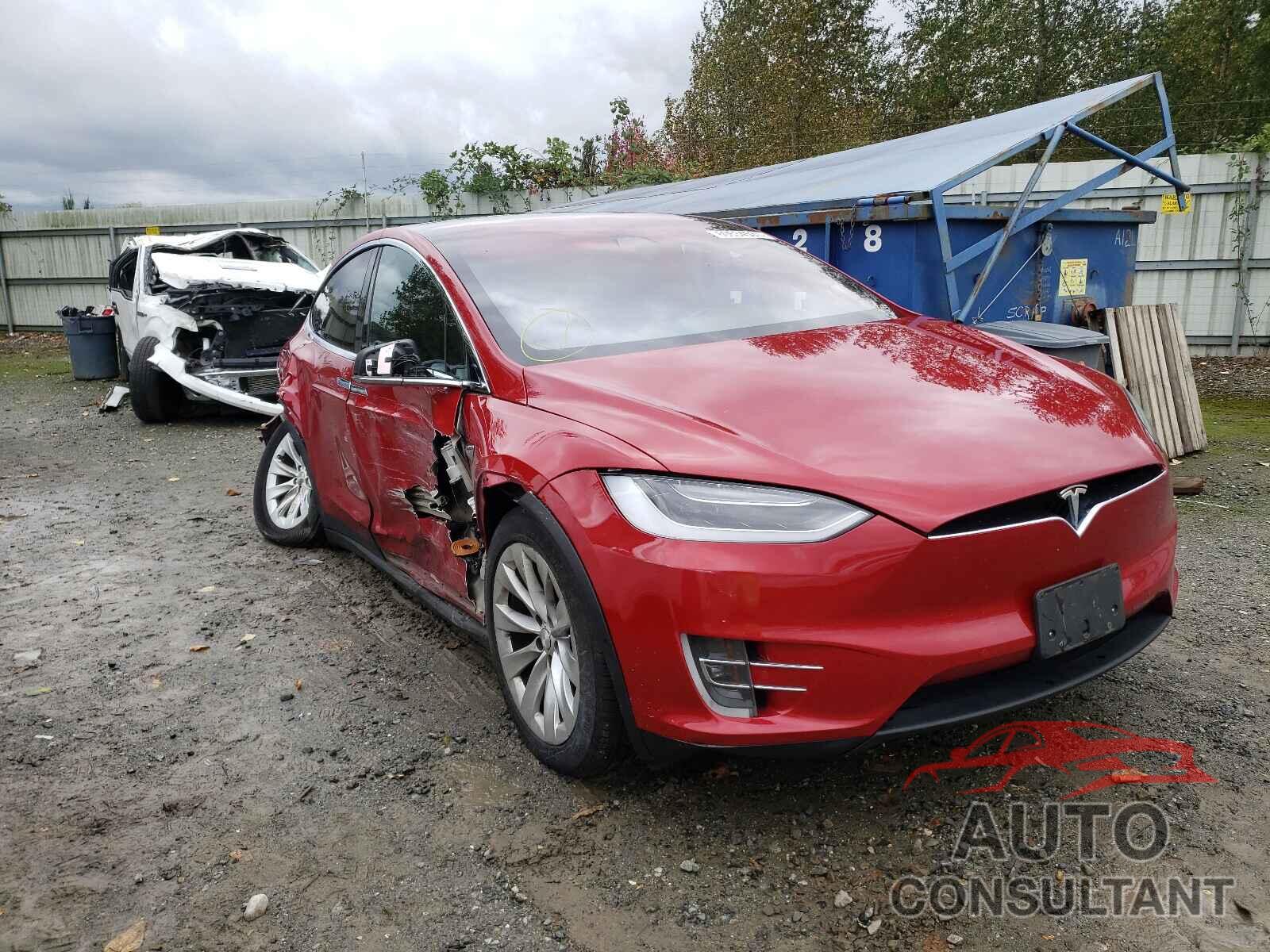 TESLA MODEL X 2017 - 5YJXCAE28HF044444