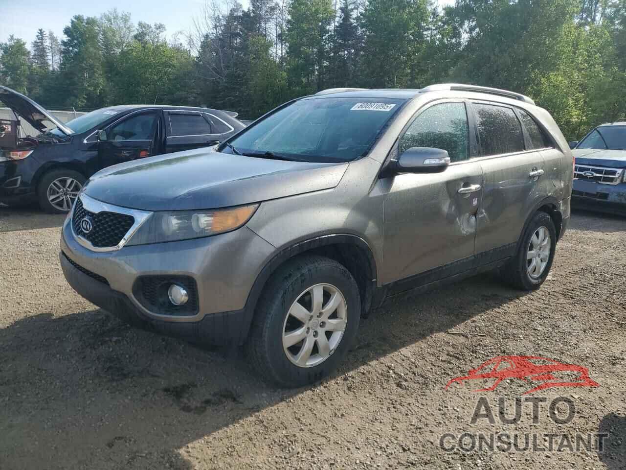 KIA SORENTO 2011 - 5XYKT4A2XBG085739