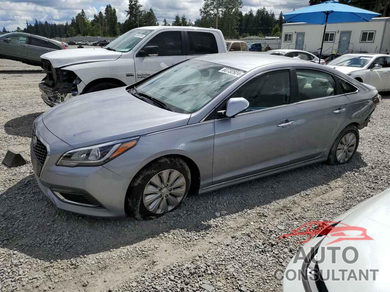 HYUNDAI SONATA 2017 - KMHE24L1XHA044455