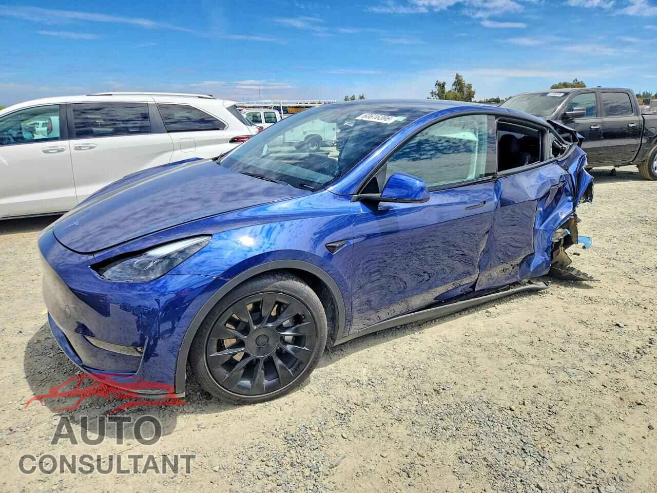 TESLA MODEL Y 2023 - 7SAYGDEE8PF900461
