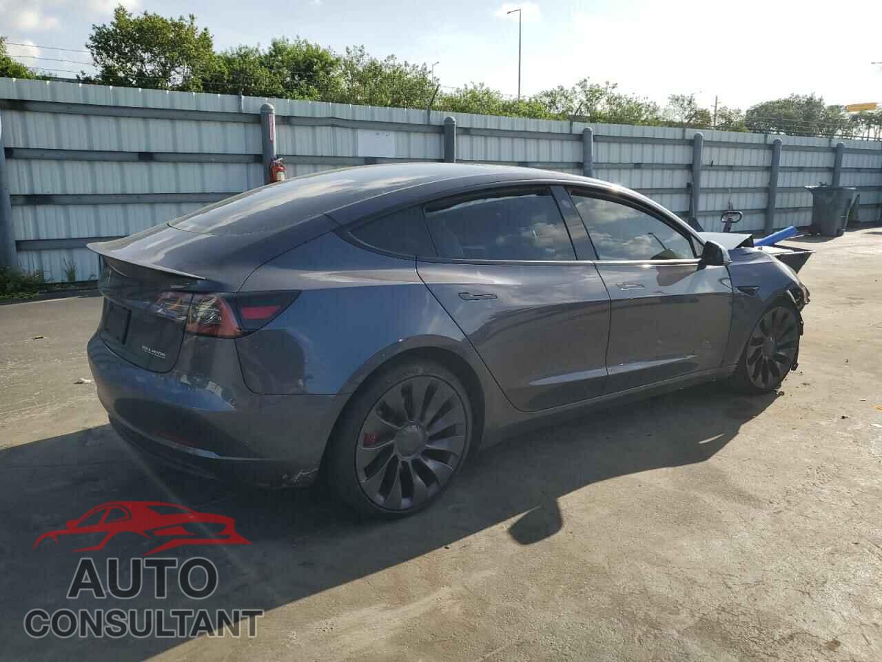 TESLA MODEL 3 2023 - 5YJ3E1EC0PF636906