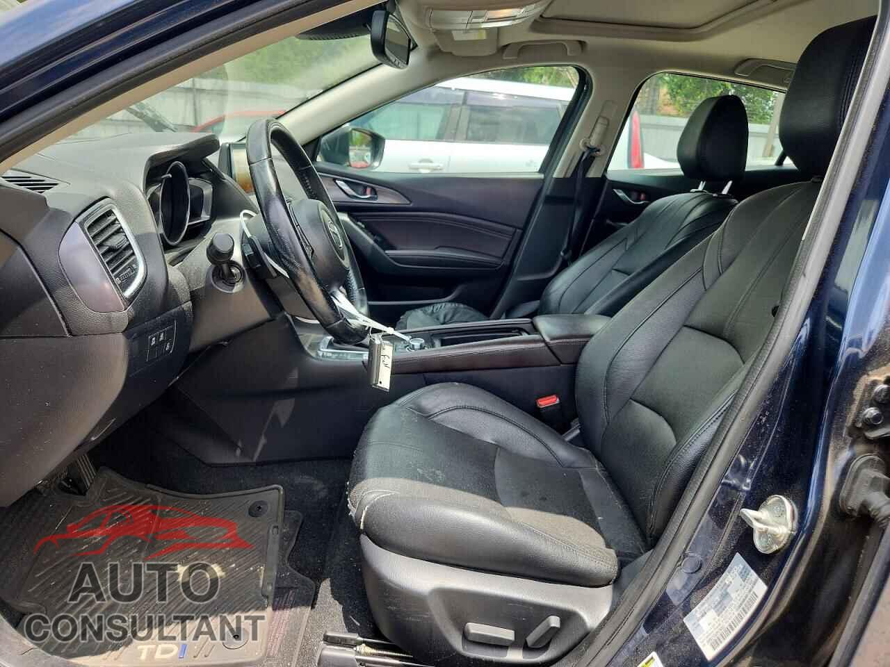 MAZDA 3 2017 - 3MZBN1M38HM136662