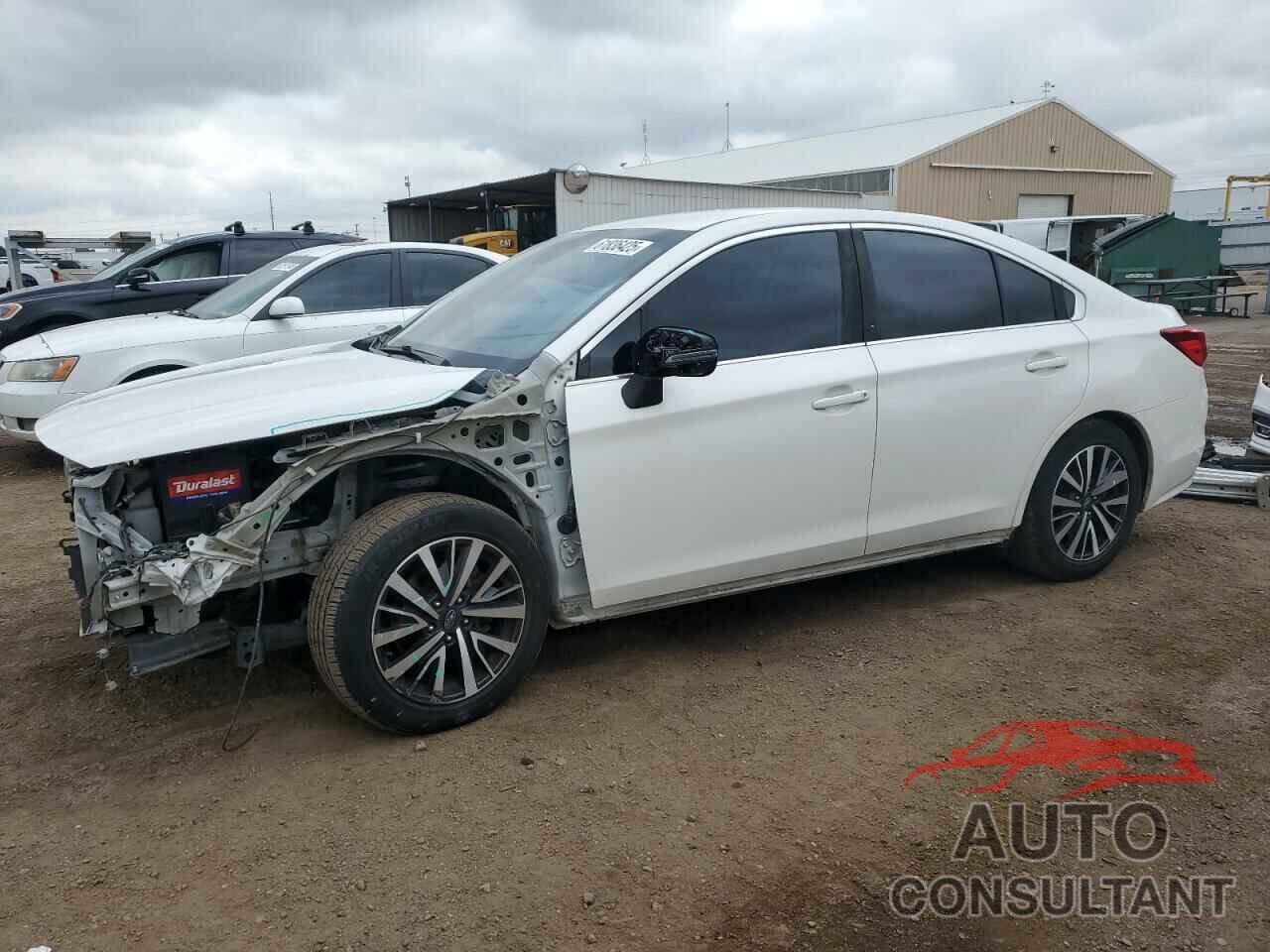 SUBARU LEGACY 2018 - 4S3BNAF61J3043385