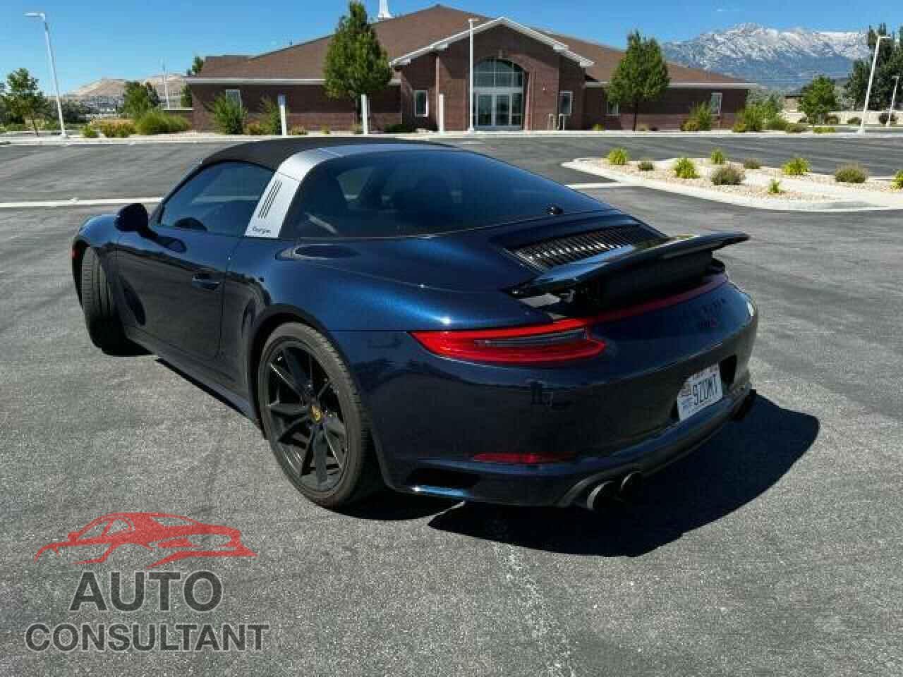 PORSCHE 911 2017 - WP0BB2A97HS136847