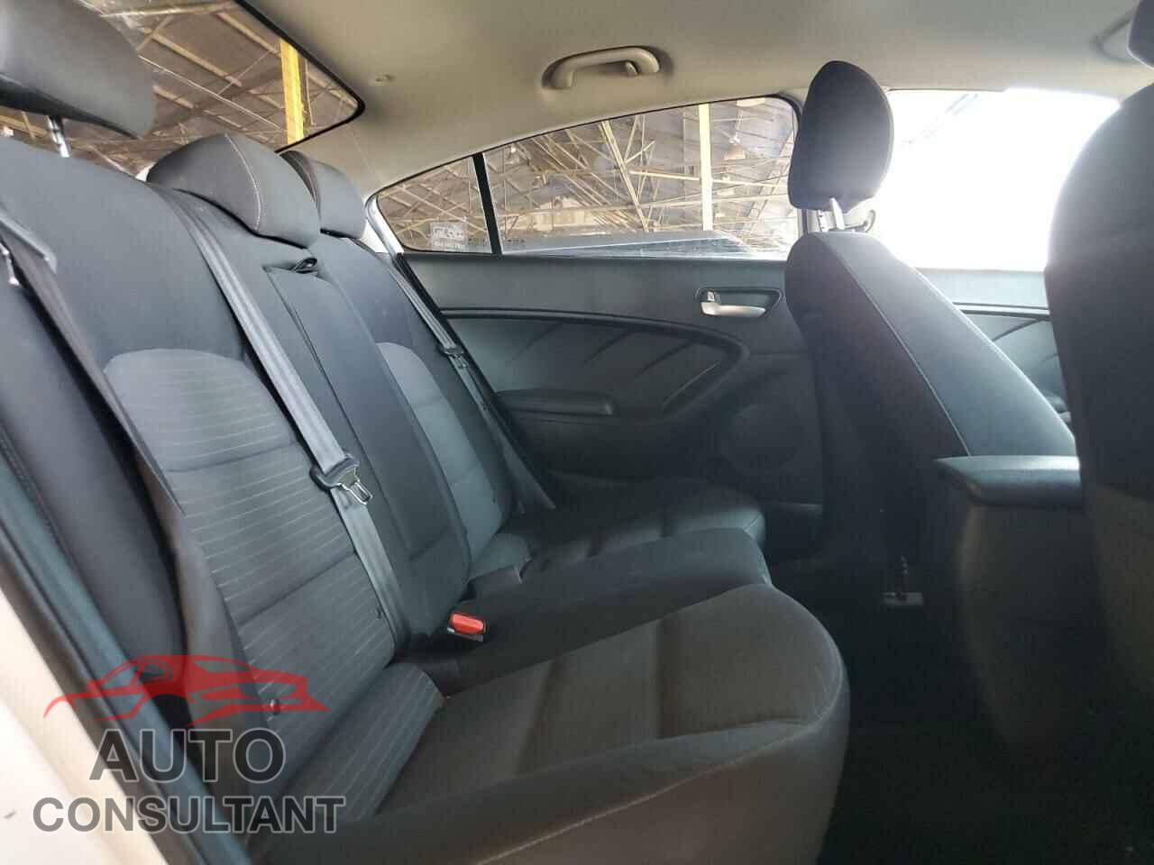 KIA FORTE 2017 - 3KPFL4A72HE013033