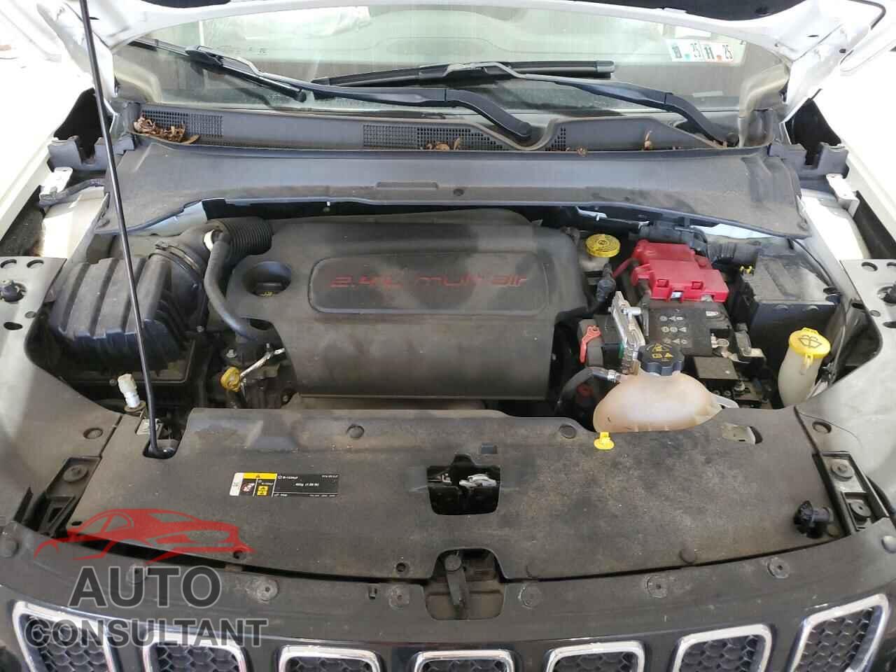 JEEP COMPASS 2020 - 3C4NJDBB4LT240040