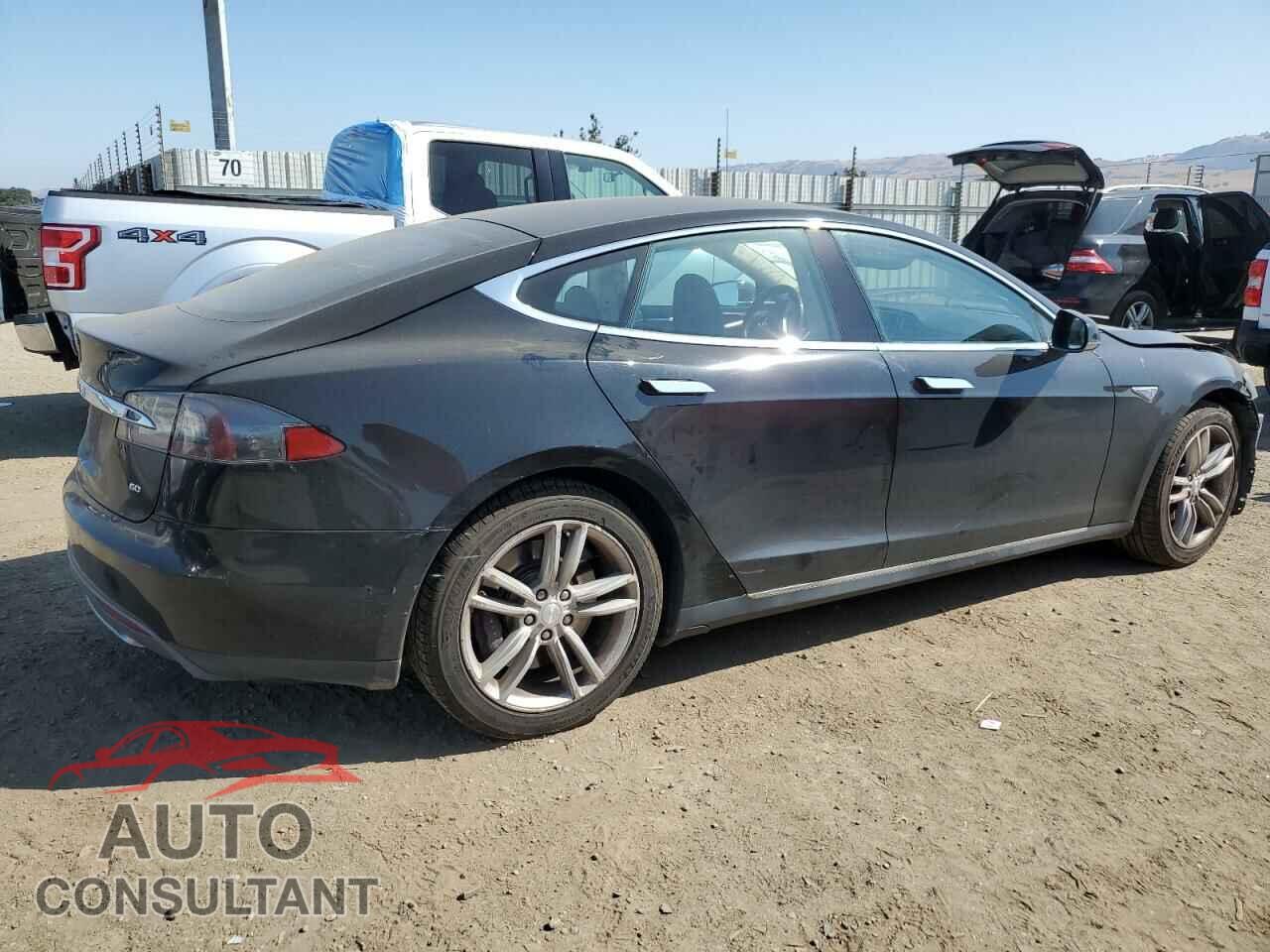 TESLA MODEL S 2014 - 5YJSA1S19EFP56100