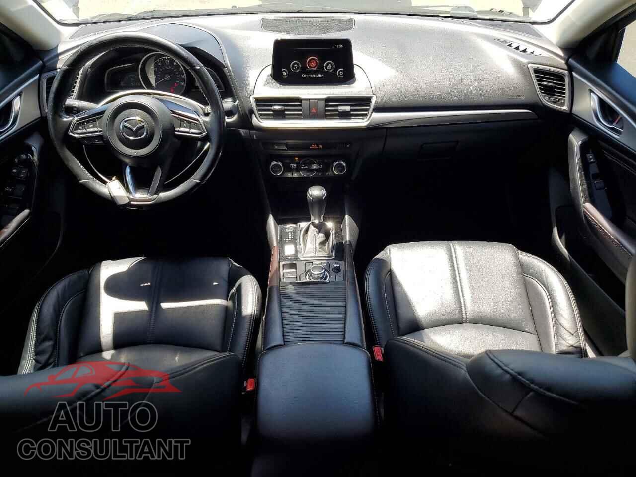 MAZDA 3 2017 - 3MZBN1V70HM115239