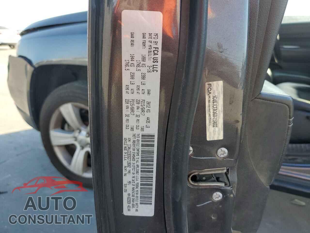 JEEP COMPASS 2016 - 1C4NJCEB3GD719602