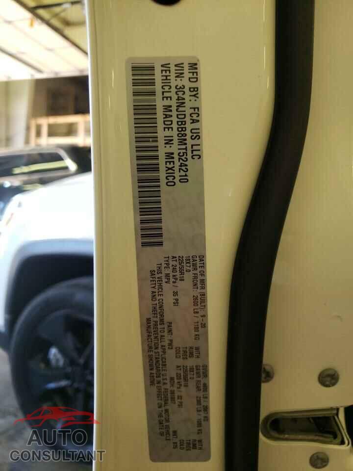 JEEP COMPASS 2021 - 3C4NJDBB8MT524210