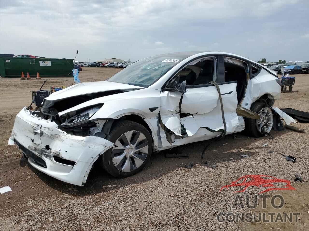 TESLA MODEL Y 2021 - 5YJYGDEE1MF253572