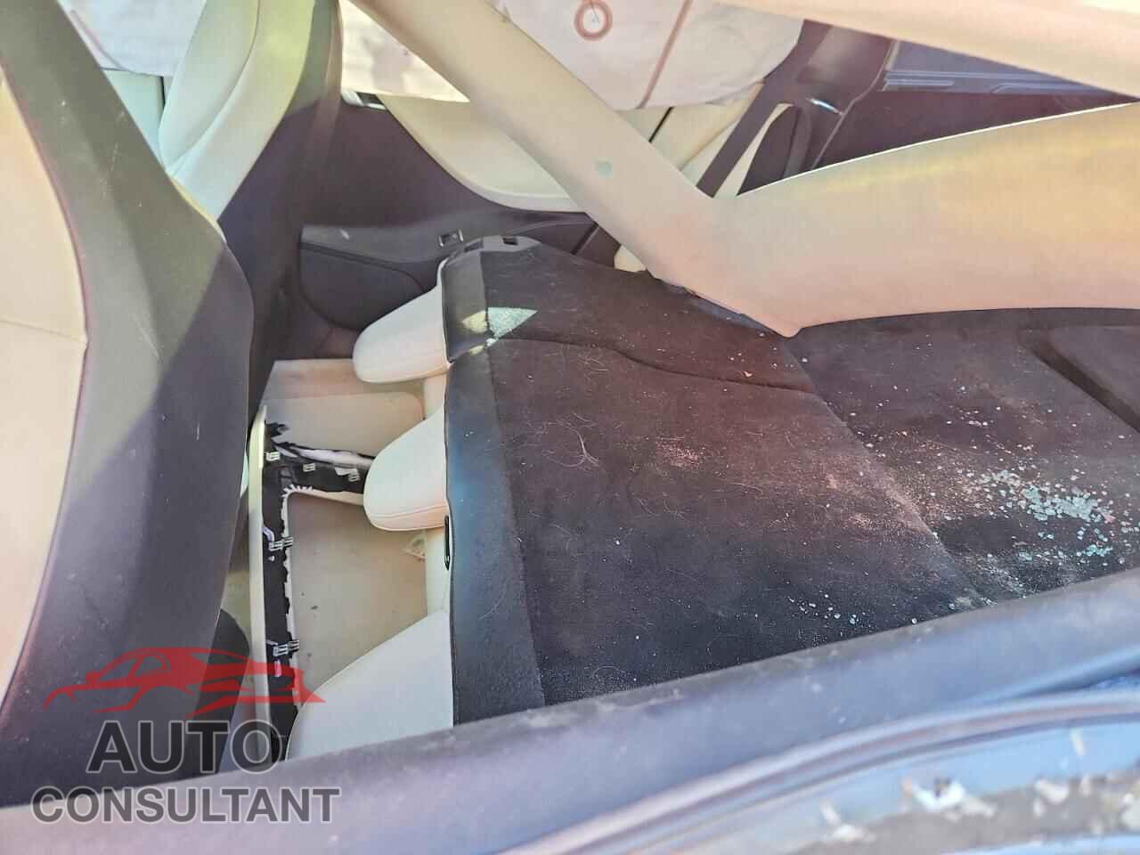 TESLA MODEL S 2018 - 5YJSA1E22JF257654