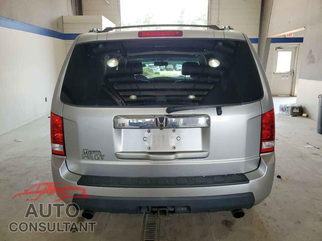 HONDA PILOT 2010 - 5FNYF3H57AB014242