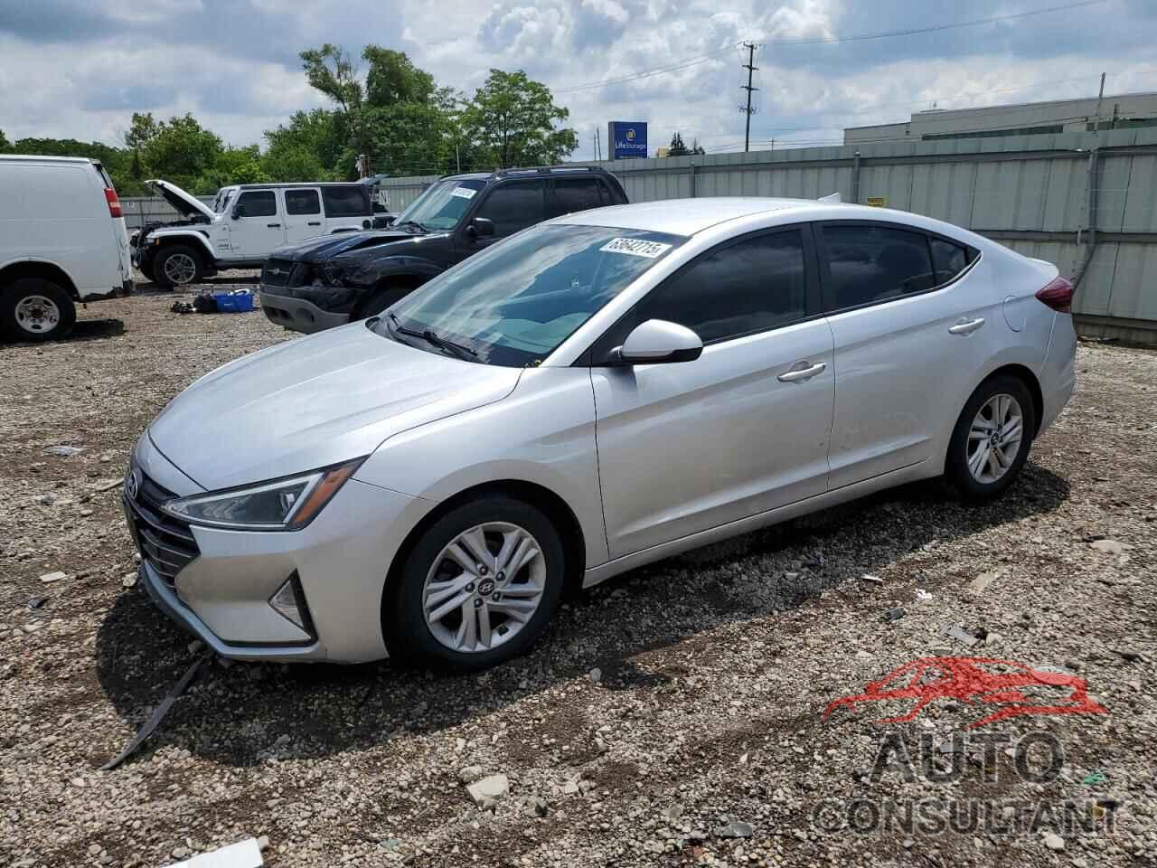HYUNDAI ELANTRA 2019 - KMHD84LF4KU775345