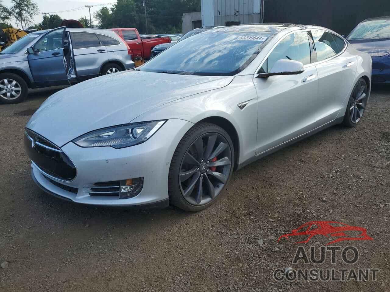 TESLA MODEL S 2015 - 5YJSA1H41FF083001