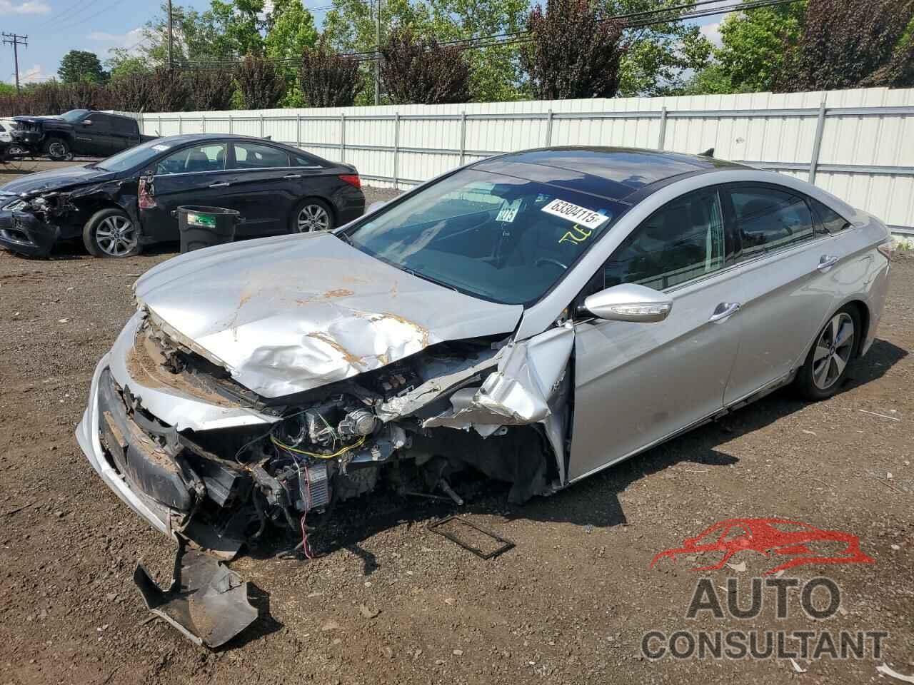 HYUNDAI SONATA 2011 - KMHEC4A44BA002901
