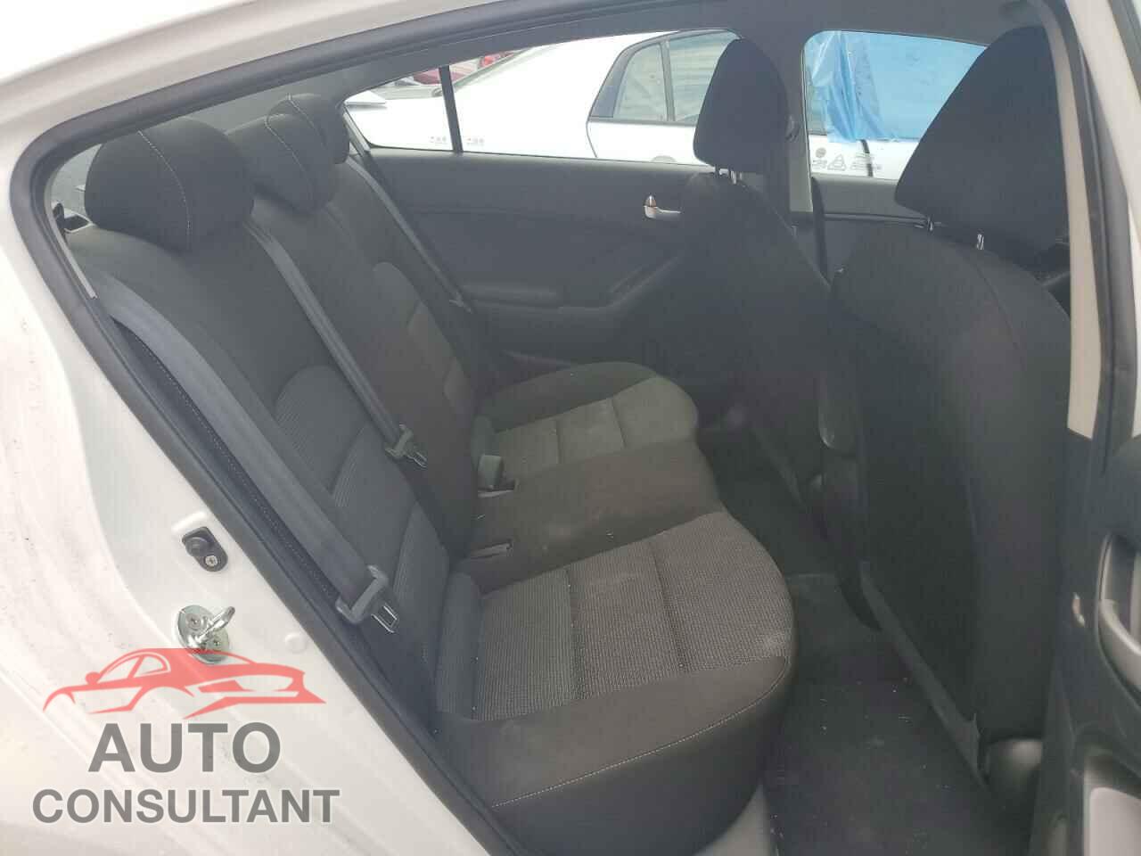 KIA FORTE 2017 - 3KPFK4A77HE042398