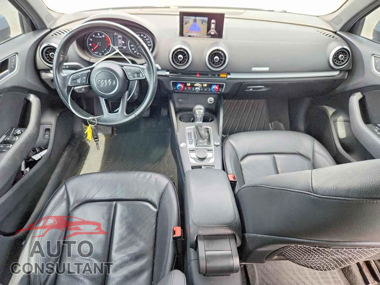 AUDI A3 2017 - WAUB8GFF4H1066561